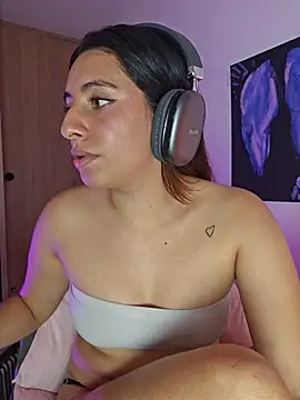 Meganthomson's cam snapshot