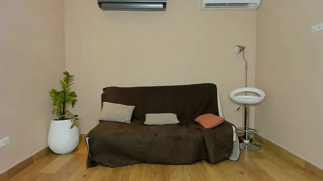 alice_rookie live sex cam