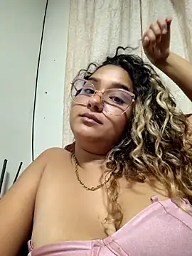 BrendaGirs live sex cam