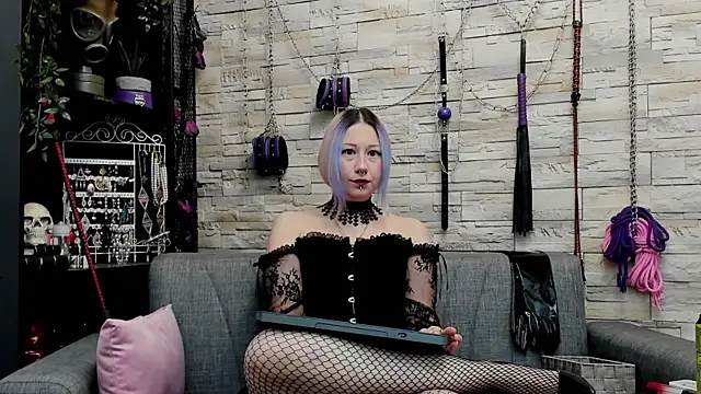 CruelMistress's cam snapshot