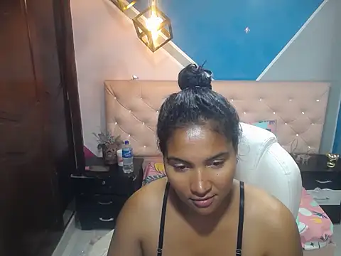 Celeste_wood's cam snapshot