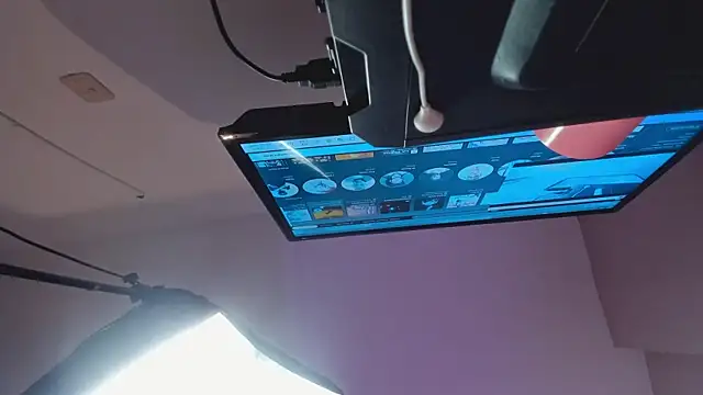 NoraDasilva's cam snapshot