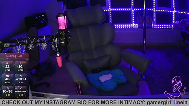 Gamergirl-Linela live sex cam