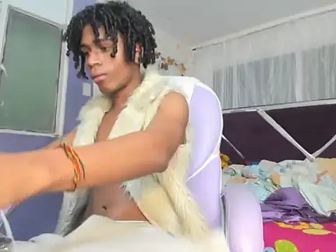 Santy_bigcock_01 live sex cam