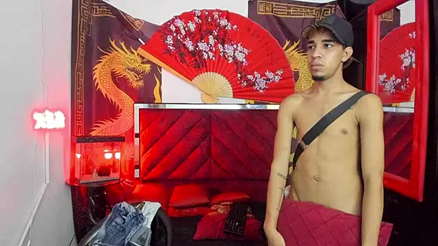 Scoundrel_Boys's cam snapshot