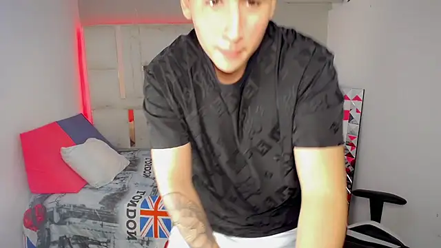 d_moneyy_'s cam snapshot