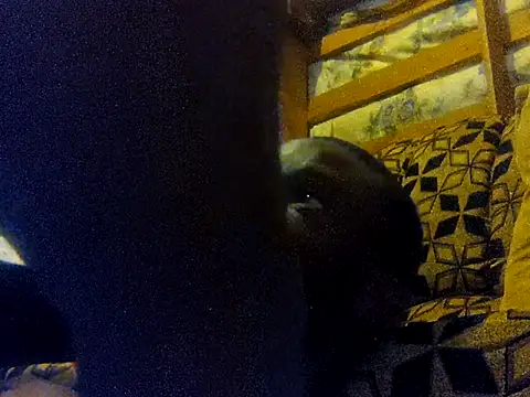 LookingLover34's cam snapshot