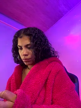 NINA_18_YEARS's cam snapshot