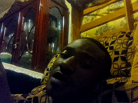 LookingLover34's cam snapshot