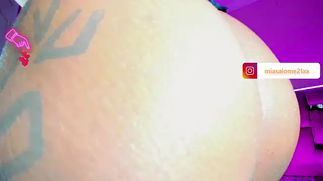 Mia_Castro_xx's cam snapshot