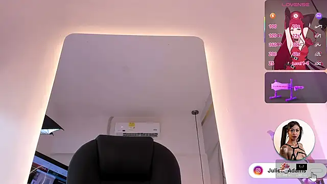 Juliett_Adams_'s cam snapshot