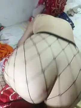 valenpaisita2123 live sex cam