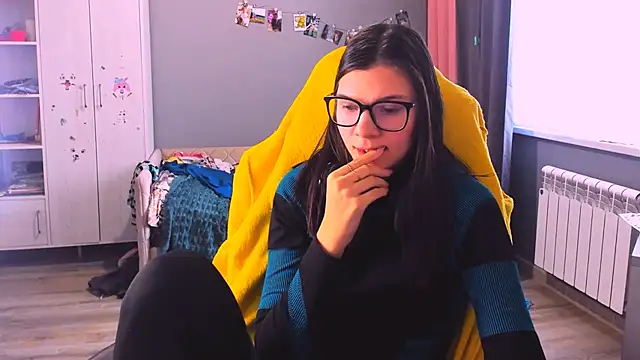 MollyLollipop's cam snapshot