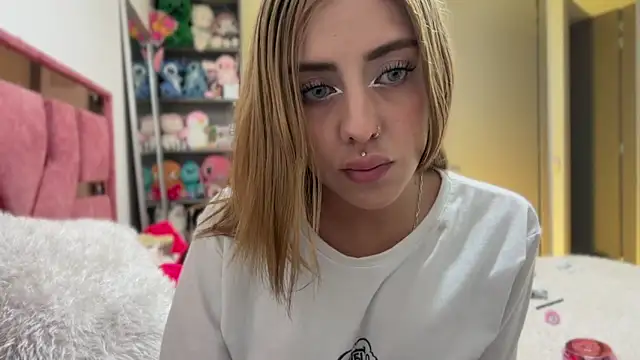 irinanovna's cam snapshot