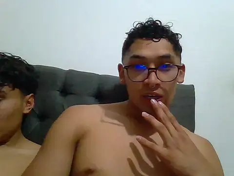 toritoga live sex cam
