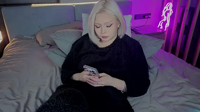 RileyMee's cam snapshot