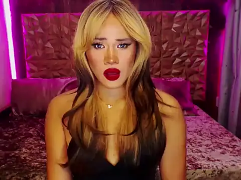 YllanaAltheaXxX's cam snapshot