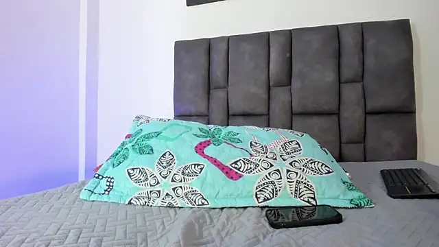 abby_jones2's cam snapshot