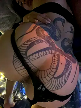 Sweett_pain live sex cam