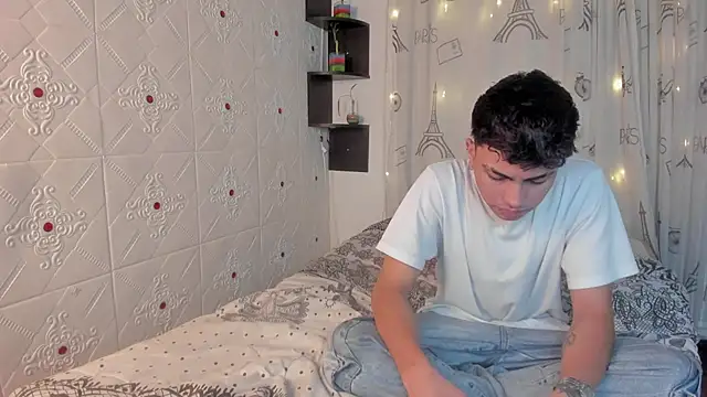 Cherry_Blaze_'s cam snapshot