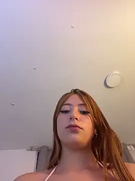 miley_cyrus1's cam snapshot