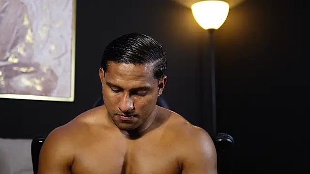 CallumMuscle live sex cam