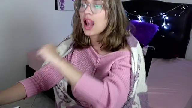 Auroraa_soul's cam snapshot