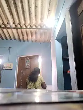 divyatamil143's cam snapshot