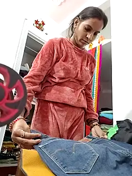 Hotty-Nidhi's cam snapshot