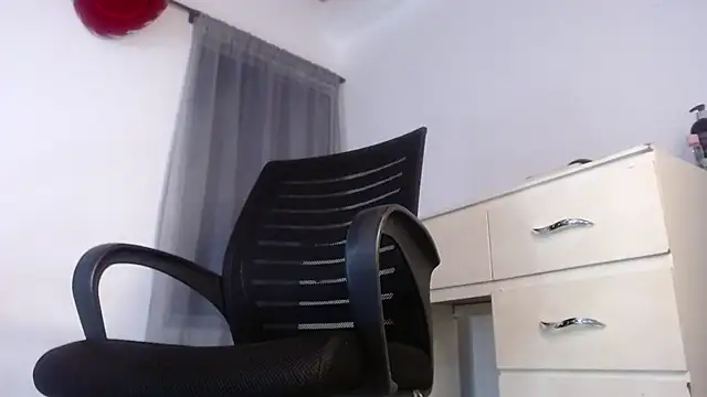 melody__bleir's cam snapshot