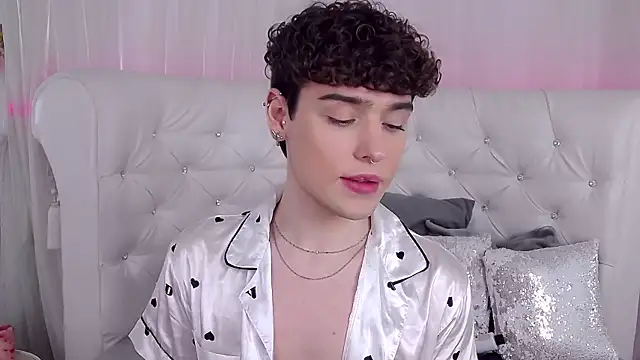 RobbyCharming's cam snapshot