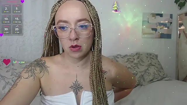 Adaraah's cam snapshot