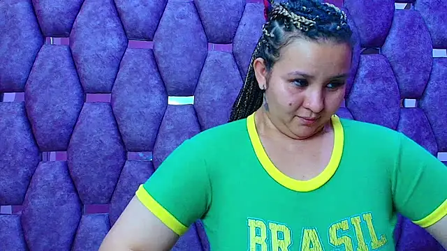 AlaSmith's cam snapshot