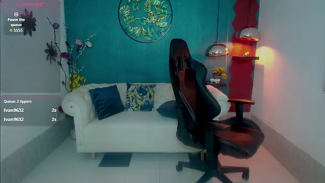 Scandarkmarie's cam snapshot