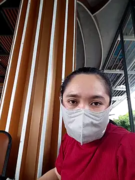 Lucky-2x's cam snapshot