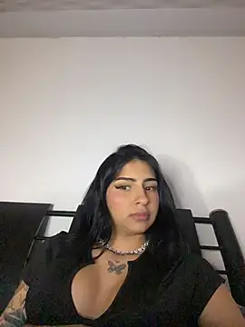 Hilary_pinkk's cam snapshot