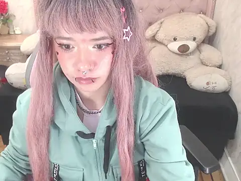 EmilyWildde's cam snapshot