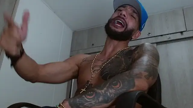 LukasScott_'s cam snapshot