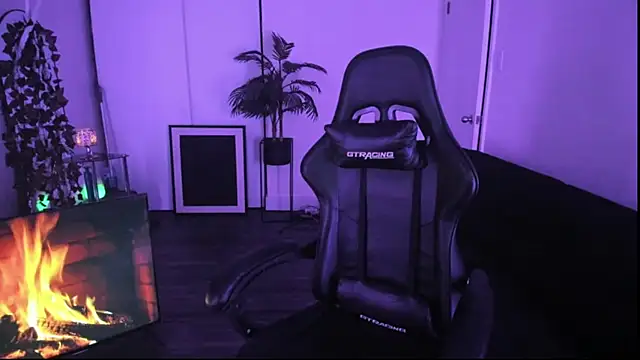 MSaunders live sex cam