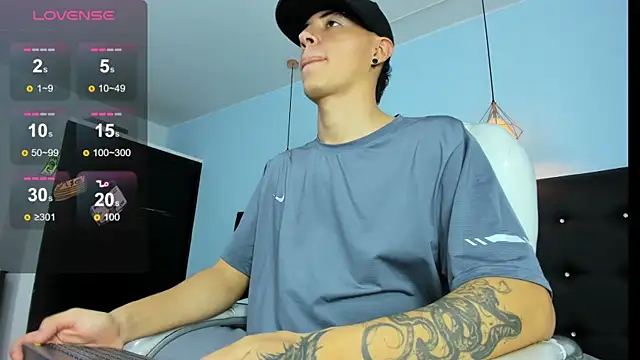 Lobo_17_'s cam snapshot