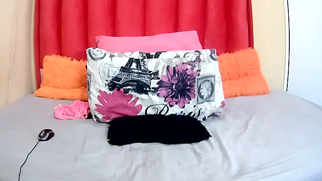 BubblegumBaddiexxxx's cam snapshot