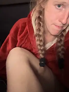 GoldenFlameGoddess live sex cam