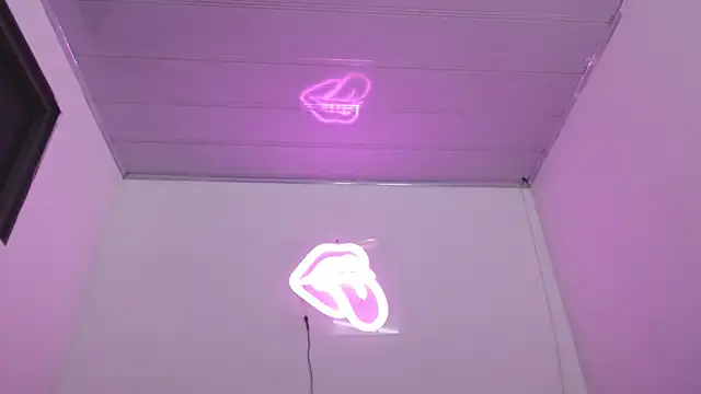 valerii_fox_69 live sex cam