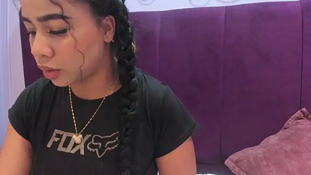 Sofi_Fox_ live sex cam