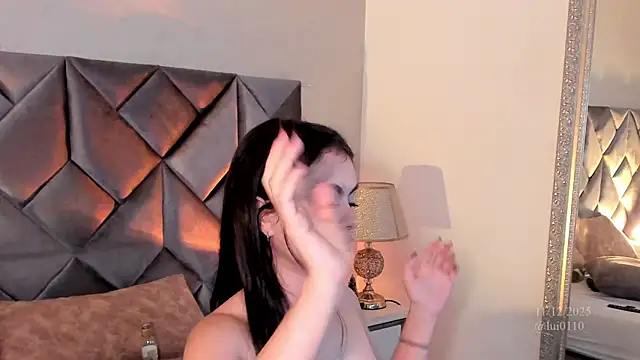 Luisa0110 live sex cam