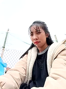 emaame68's cam snapshot