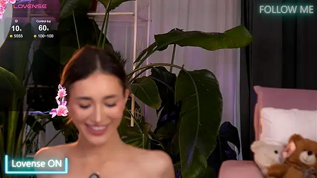 EmilyRaymont's cam snapshot