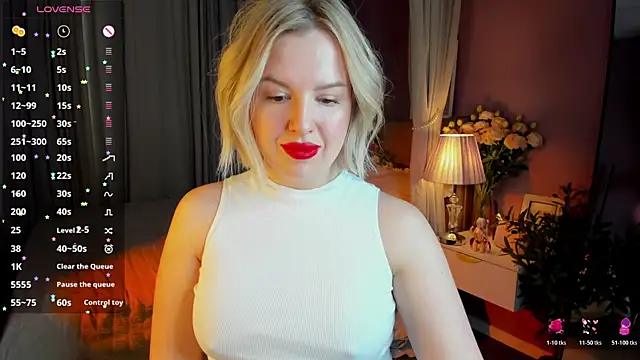 Nikki_Kai live sex cam