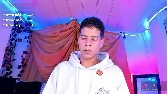 Ethan_Boyy live sex cam