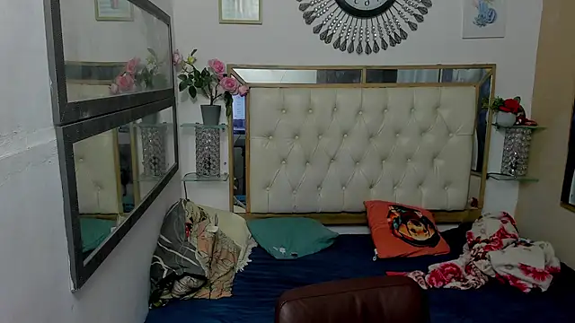 heiker_ live sex cam